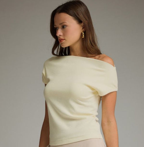 The Elle Off-Shoulder Top